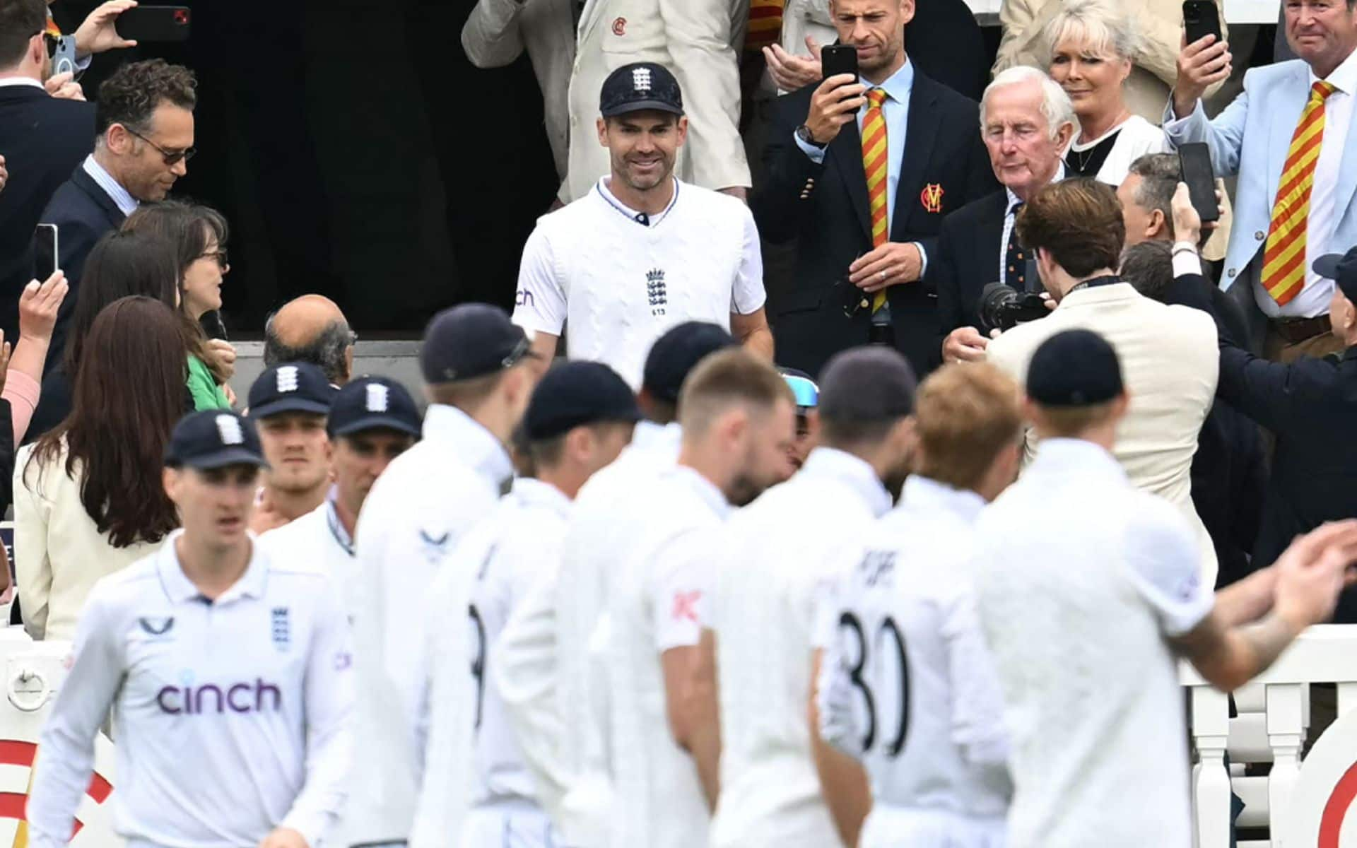 'Incredible 22-Year Spell': Sachin Tendulkar Pens Heartfelt Post To His 'Old Foe' On Retirement